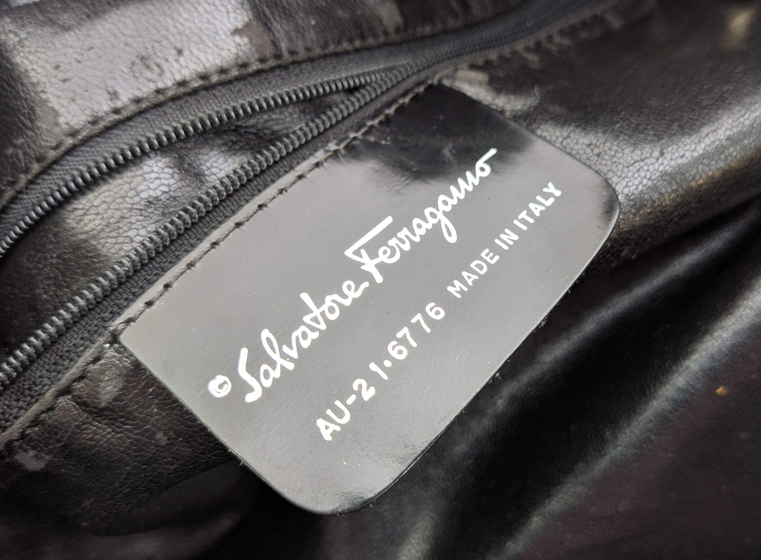 FERRAGAMO VINTAGE TOTE BAG, nylon with leather strap, top zippered closure and silver tone - Bild 18 aus 19