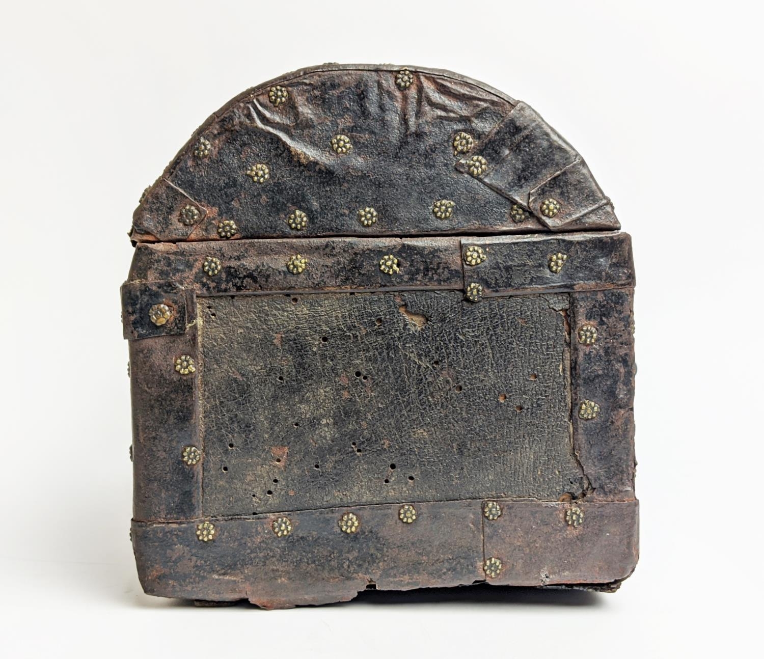 DIMINUTIVE CASKET, 16th/17th Century, probably Spanish, the domed lid enclosing single storage - Image 3 of 12