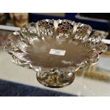 9½" DIAMETER GEORGE V ORNATE PIERCED STERLING SILVER TAZZA OR COMPORT, WITH SHEFFIELD ASSAY MARKS,