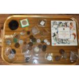 TRAY WITH VARIOUS OLD COINS, 16TH CENTURY HAMMERED SILVER COINS, GEORGIAN SILVER CROWN,