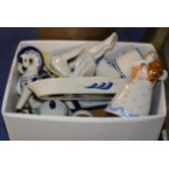 BOX WITH VARIOUS PORCELAIN ORNAMENTS