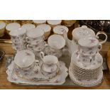 TRAY WITH QUANTITY RICHMOND TEA WARE