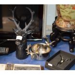 NOVELTY STAG BUST, QUAICH STYLE BOWL & STAG BOTTLE STOPPER
