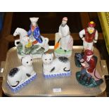 TRAY WITH STAFFORDSHIRE STYLE FIGURINES, NOVELTY CAT ORNAMENTS ETC