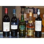 5 BOTTLE SELECTION WITH FRENCH BRANDY, PALE CREAM & 3 VARIOUS BOTTLES OF RED WINE