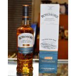 BOWMORE LEGEND ISLAY SINGLE MALT SCOTCH WHISKY, WITH PRESENTATION BOX - 700ML, 40% VOL