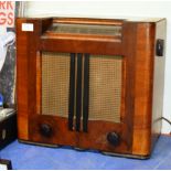 ART DECO WOODEN CASED SHORT WAVE BAND RADIO