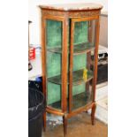 FRENCH STYLE MAHOGANY SINGLE DOOR DISPLAY CABINET WITH GILT MOUNTS & ROUGE MARBLE TOP