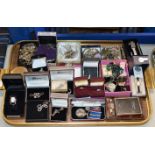 TRAY WITH QUANTITY VARIOUS COSTUME JEWELLERY, SILVER BROOCHES, COMPACTS, WRIST WATCHES, DRESS RINGS,
