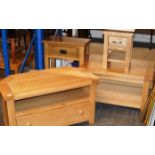4 MATCHED MODERN PIECES OF OAK FURNITURE