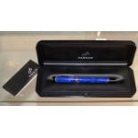 PARKER DUOFOLD FOUNTAIN PEN WITH 18CT GOLD NIB & PRESENTATION BOX