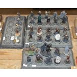 QUANTITY OF LORD OF THE RINGS FIGURE ORNAMENTS