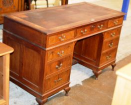 MAHOGANY DOUBLE PEDESTAL DESK