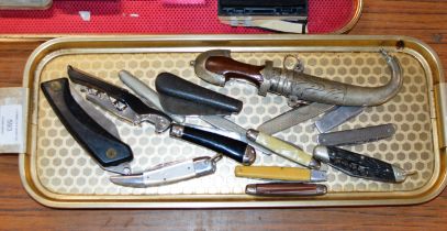 TRAY WITH EASTERN DAGGER & VARIOUS PEN KNIVES