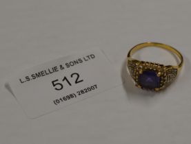 18 CARAT GOLD DRESS STONE RING - APPROXIMATE WEIGHT = 4.3 GRAMS