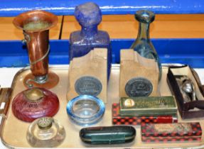 TRAY WITH PAIR OF UNUSUAL BOOK ENDS - LONDON 1941 BOMBED BURNT BUT UNBEATEN, ASSORTED GLASS WARE,