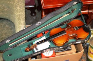 VIOLIN WITH BOW & CARRY CASE