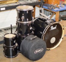 PEARL EXPORT 5 PIECE DRUMKIT WITH BASE PEDAL, PROTECTIVE DRUM CARRY CASE ETC