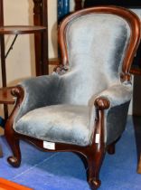 VICTORIAN STYLE CHILD SIZE CHAIR