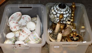 2 BOXES WITH LEAD SHADED TABLE LAMP, VARIOUS OTHER LAMPS & QUANTITY VARIOUS TEA WARE