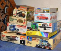 VARIOUS VINTAGE BOXED MODEL KITS, ITALERI, MATCHBOX ETC