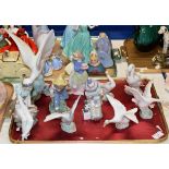 TRAY WITH VARIOUS LLADRO & NAO FIGURINE ORNAMENTS & BIRD ORNAMENTS
