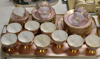 TRAY WITH QUANTITY SALISBURY PINK & GILT TEA WARE