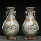 Coppia di vasi Canton in porcellana, Cina, XIX secolo