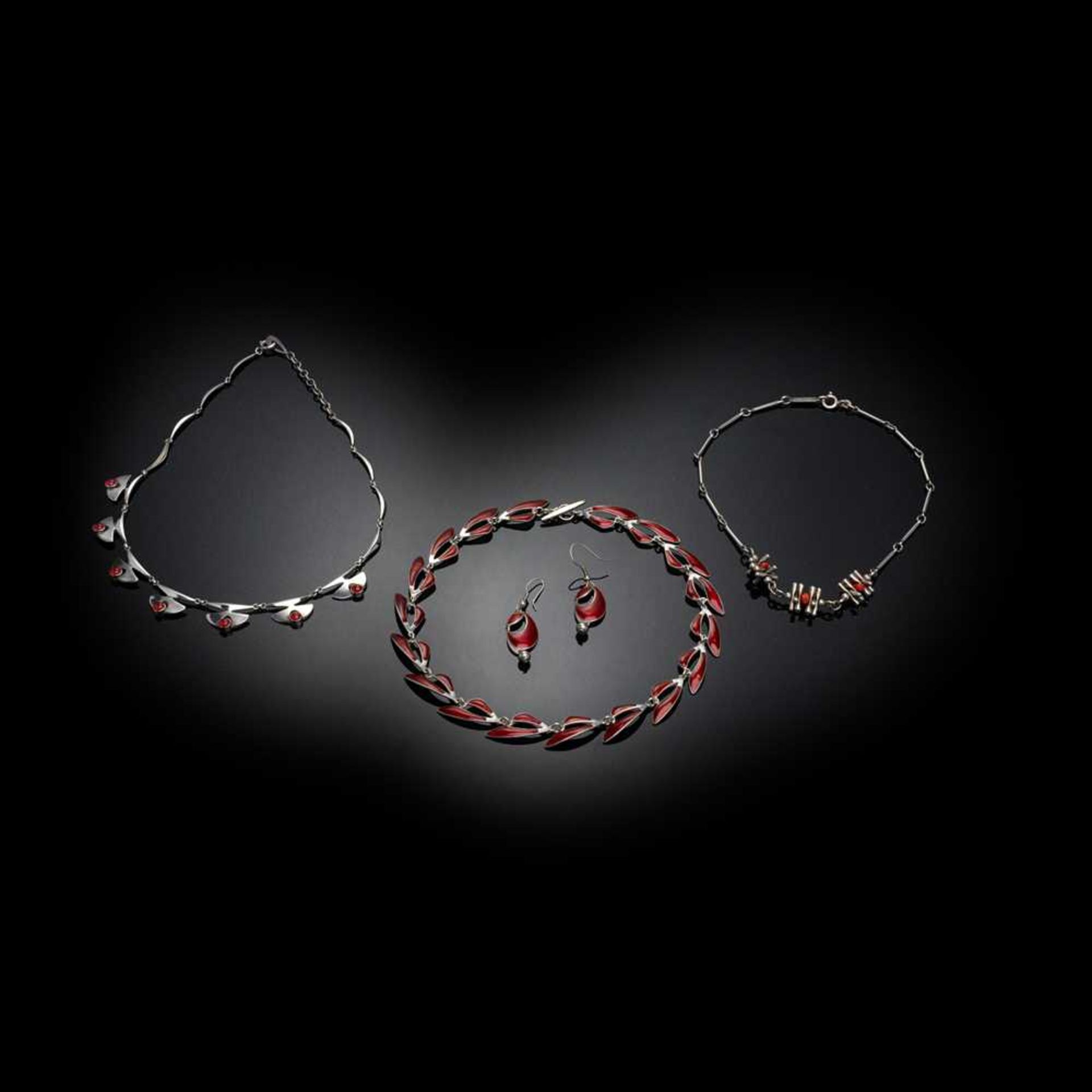 Y VOLMER BAHNER (DANISH 1912-1995) NECKLACE, CIRCA 1975