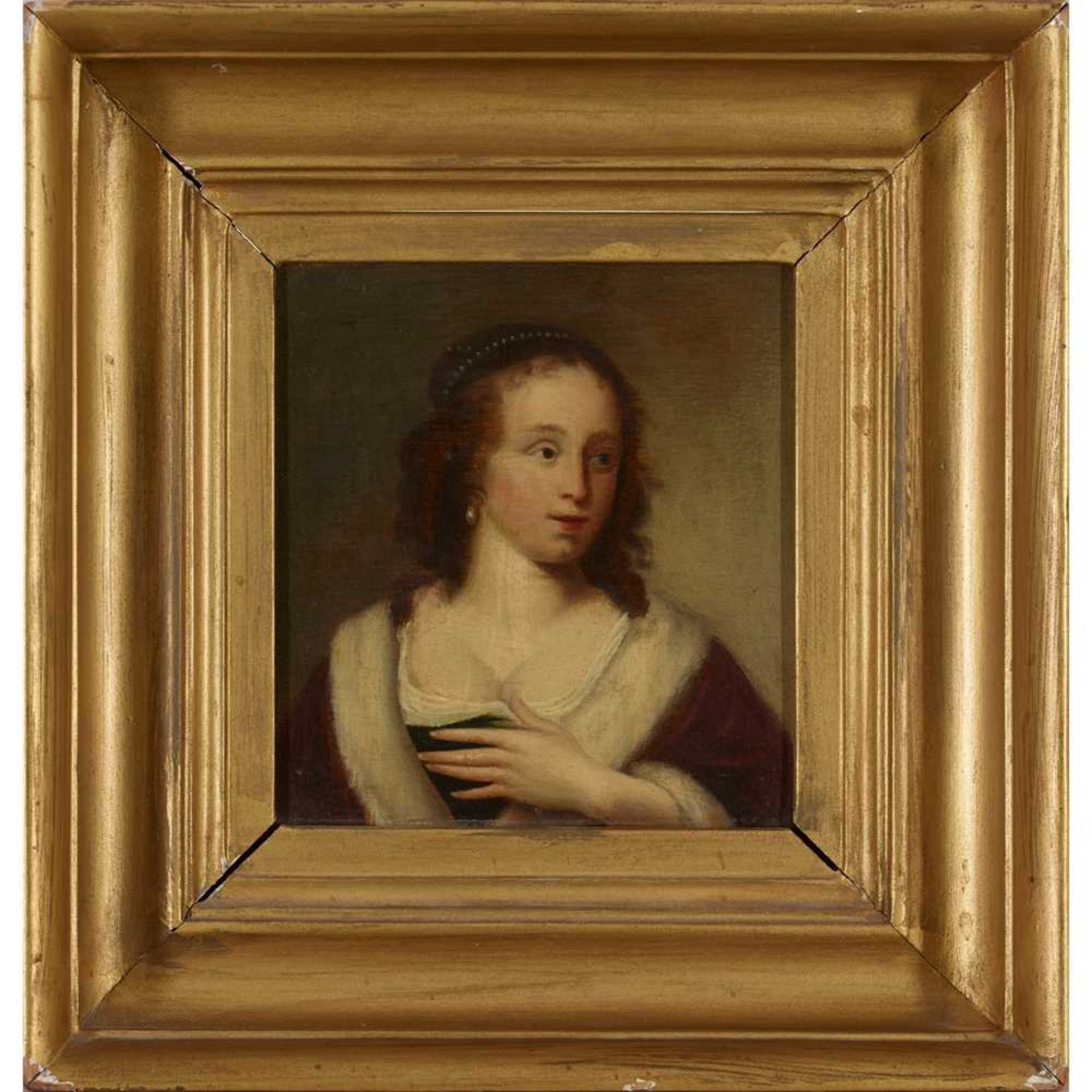 18TH CENTURY SCHOOL HALF-LENGTH PORTRAIT OF A WOMAN WITH A PATTERNED ROBE - Image 4 of 6