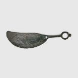 FINE BRONZE AGE RAZOR CENTRAL EUROPE, 1200 - 800 B.C.