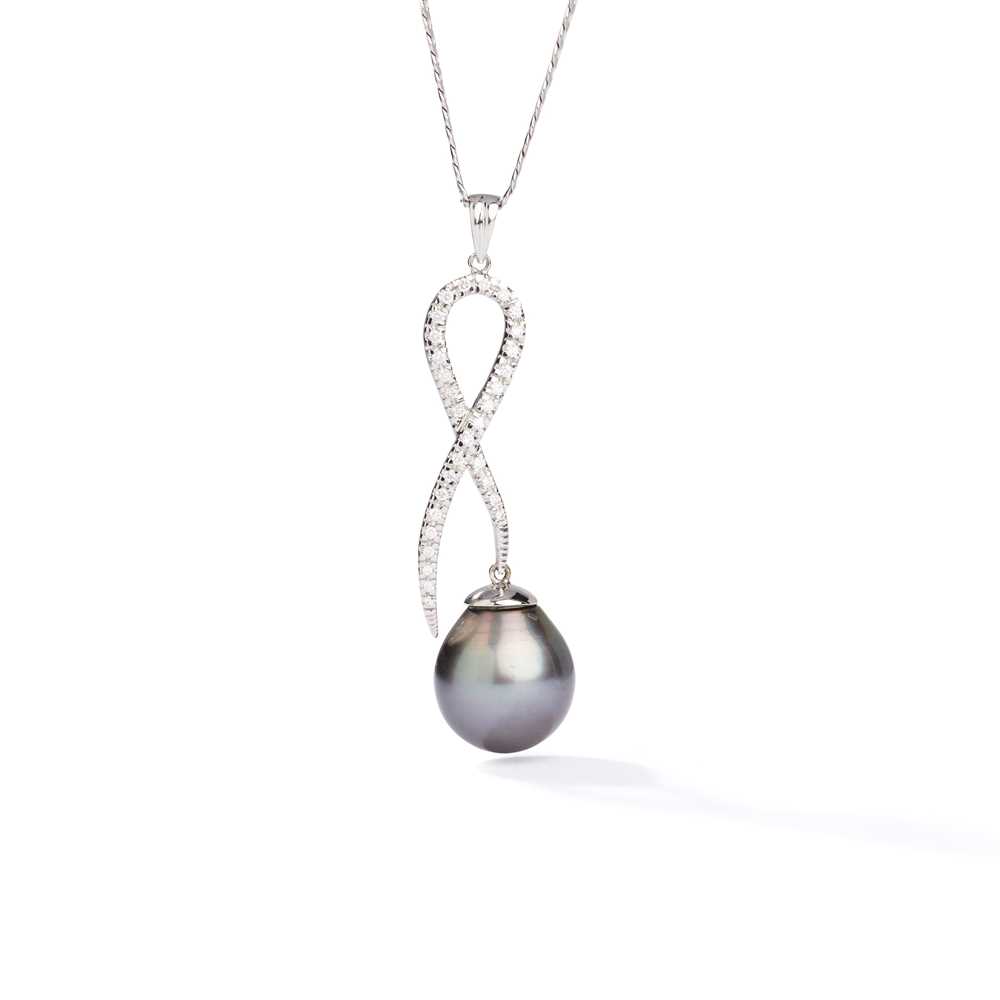A cultured pearl and diamond pendant - Image 4 of 4