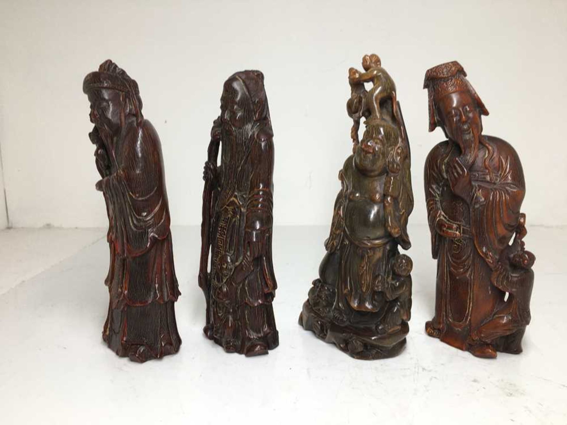 GROUP OF SIX CARVED BUFFALO HORN FIGURES 19TH-20TH CENTURY - Image 9 of 26