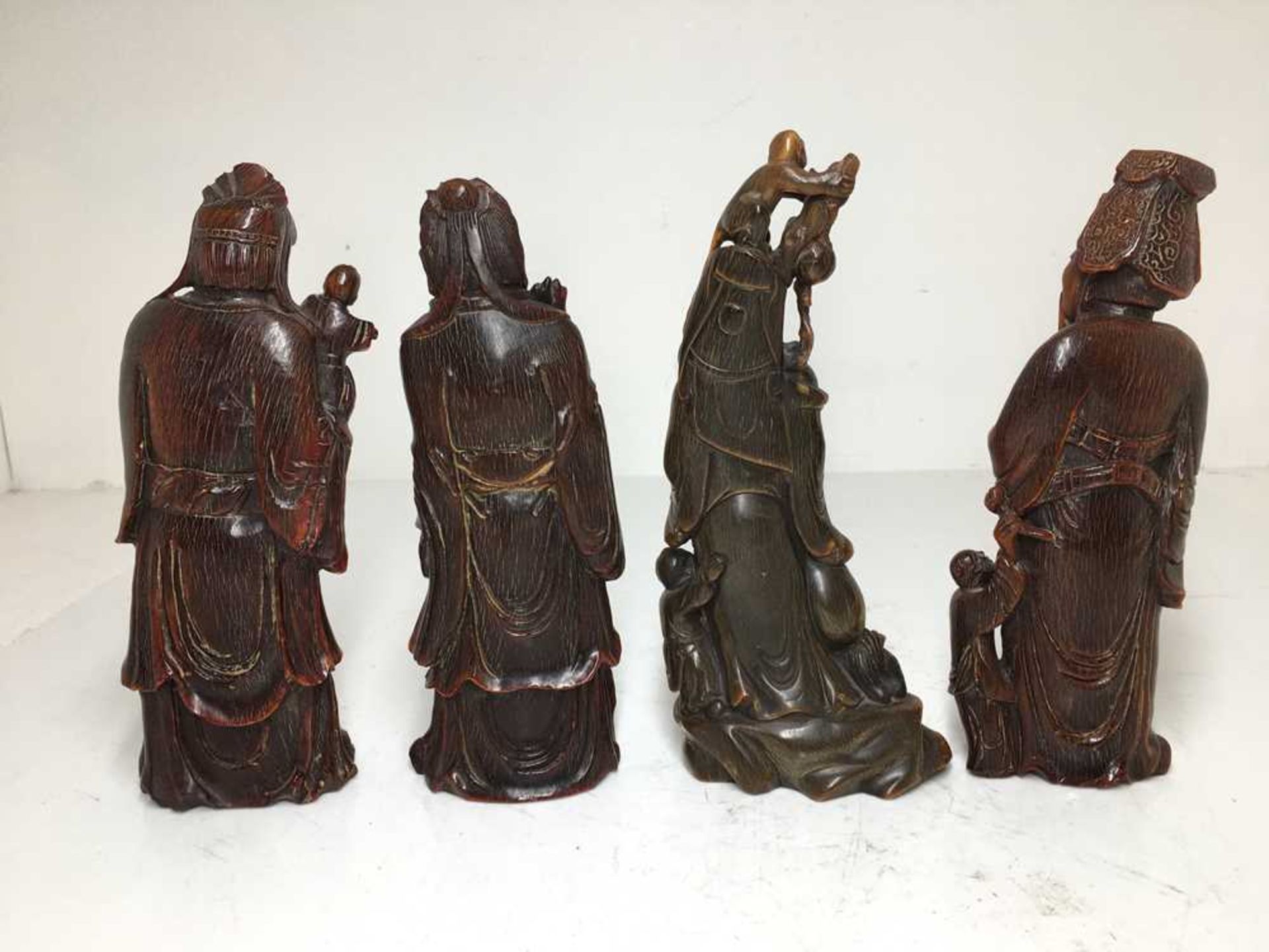 GROUP OF SIX CARVED BUFFALO HORN FIGURES 19TH-20TH CENTURY - Image 12 of 26