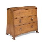 ENGLISH, MANNER OF HEAL & SON, LONDON ARTS & CRAFTS CHEST OF DRAWERS, CIRCA 1910