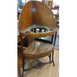 A George III mahogany washstand. Circa 1790. 119cm x 42cm x 42cm