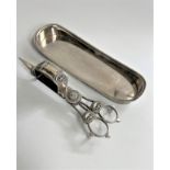WITHDRAWN An Old Sheffield Plate Snuffers Tray , together with a pair of snuffers. Circa 1815. t