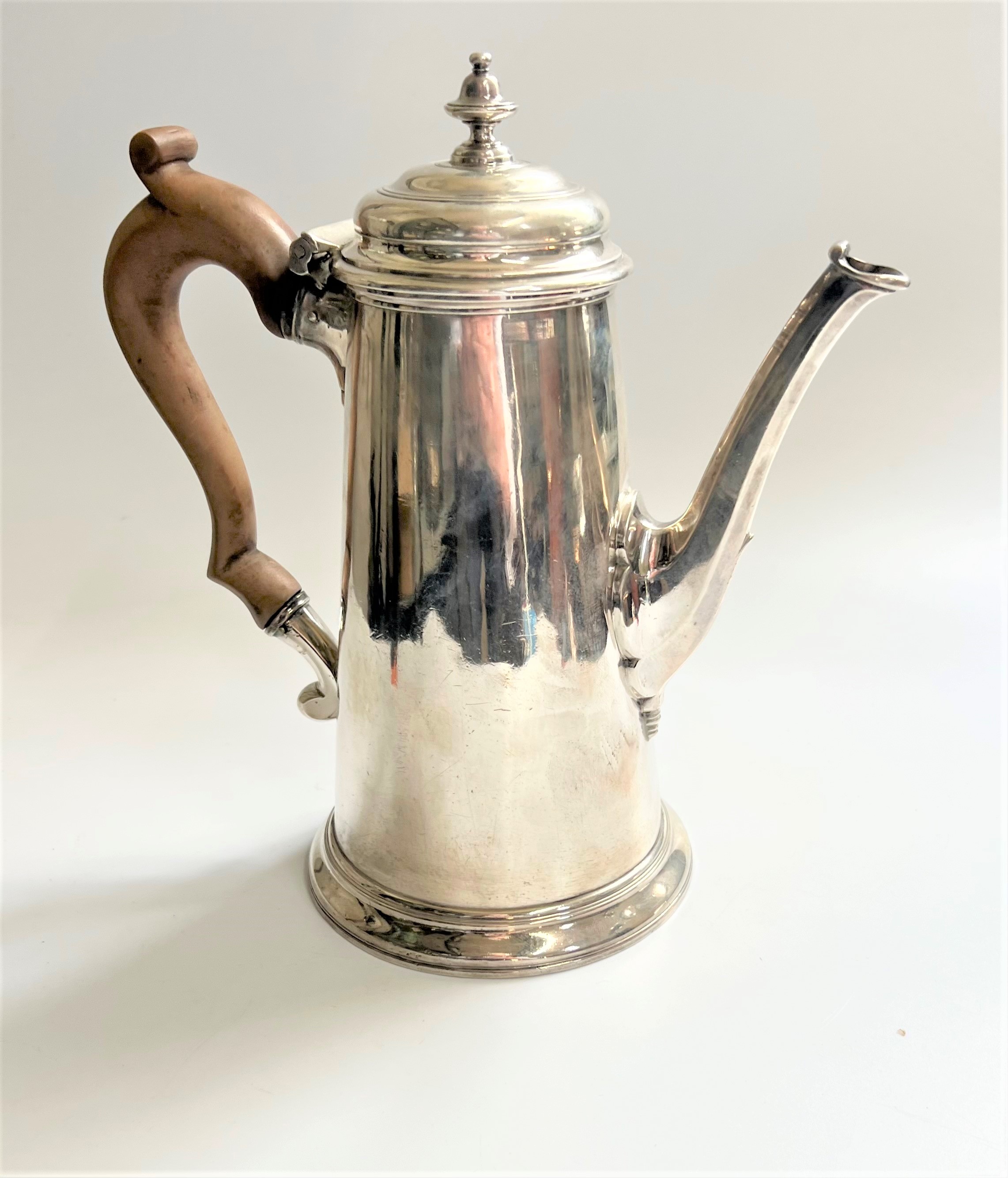 A George II Sterling silver coffee Pot. Richard Bayley. London 1751.