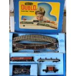No 17. Hornby-Dublo 3-Rail EDG 18 BR Goods Set in box, lid corners with tape repair.