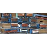 No 93B. Fifteen Hornby-Dublo wagons including High Capacity Brick wagons and D1 Horse Box with boxes