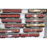 No 97. Twelve Hornby-Dublo coaches including W9572 Restaurant Car and W2402 Sleeping Car (12).