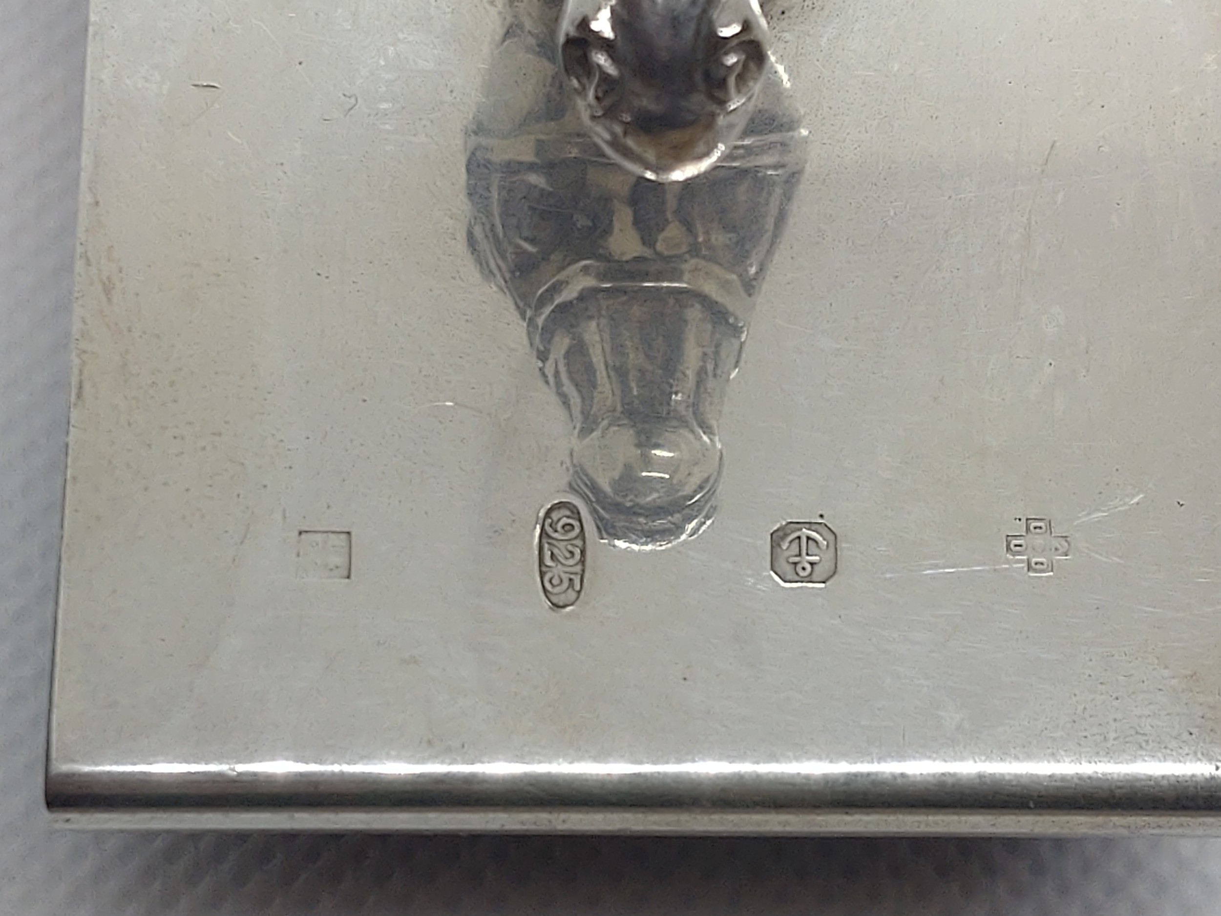 A modern silver mounted ink blotter decorated with a cast horse's head. - Image 2 of 2