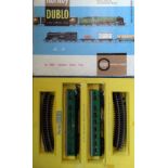 No 67. Hornby-Dublo 3-rail Set 2050 Southern Suburban Electric Train in box, lid damaged.