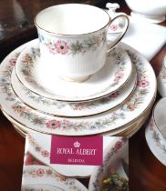 A Paragon for Royal Albert 'Belinda' pattern dinner, tea and coffee service (one lid fractured) (92)