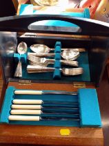 A compact canteen of cutlery
