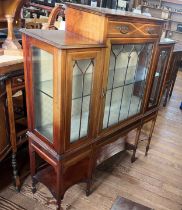 A Mahogany Display cabinet. Circa 1920. 145cm x 122cm x 37cm