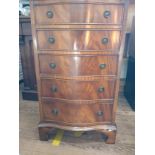 A mahogany tallboy chest of drawers. 90cm x 53cm x 40cm