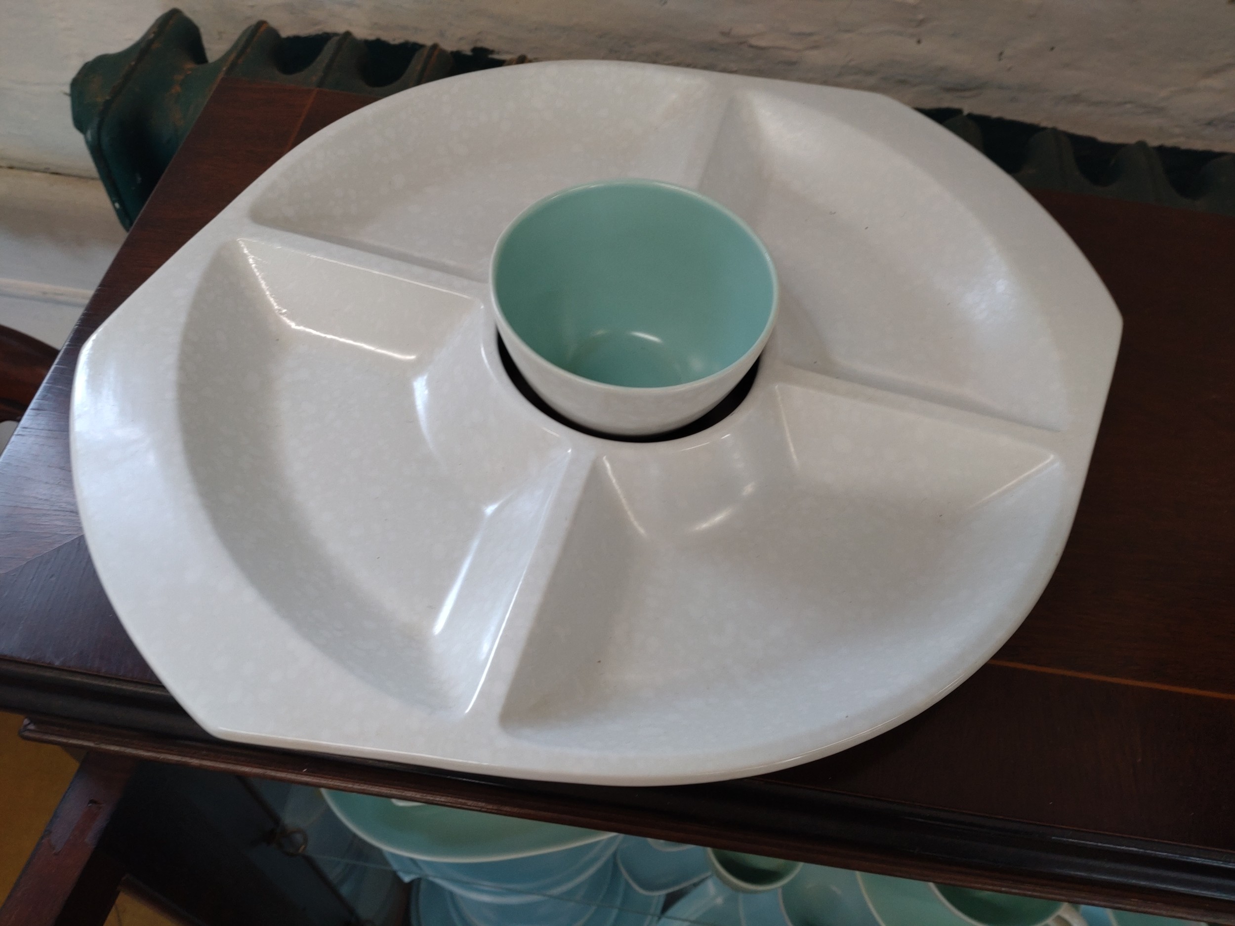 Poole sky-blue and turquoise tablewares including a cheese dish with cover. (49) - Image 3 of 3