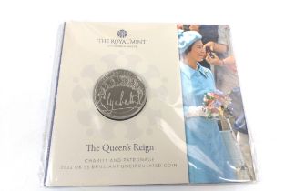 £5 coin. Queen Reign Charity & Patronage 2022.