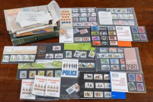 A mixed collection of world stamps